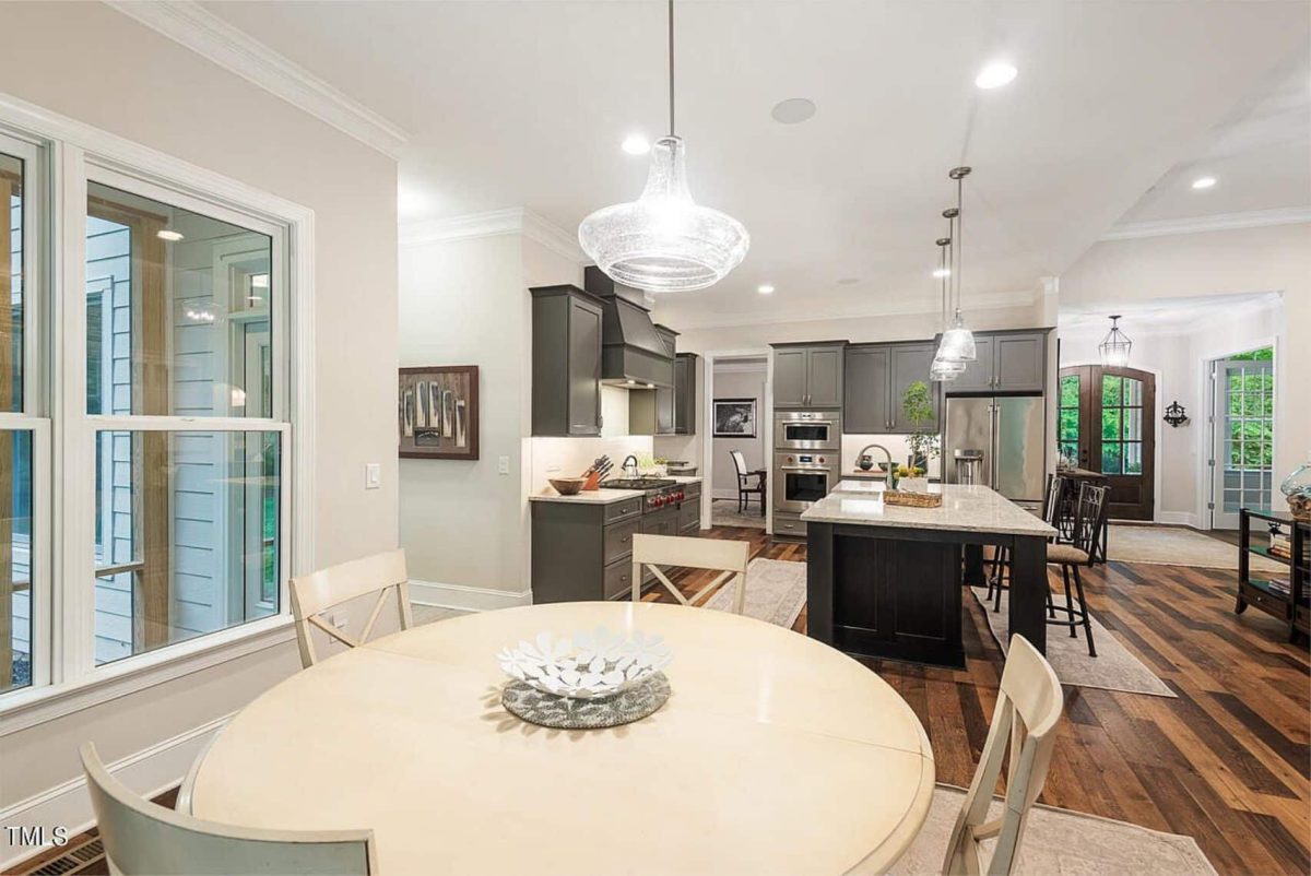 Elegant house Floor Plan: CAD Blueprint with Modern Designs