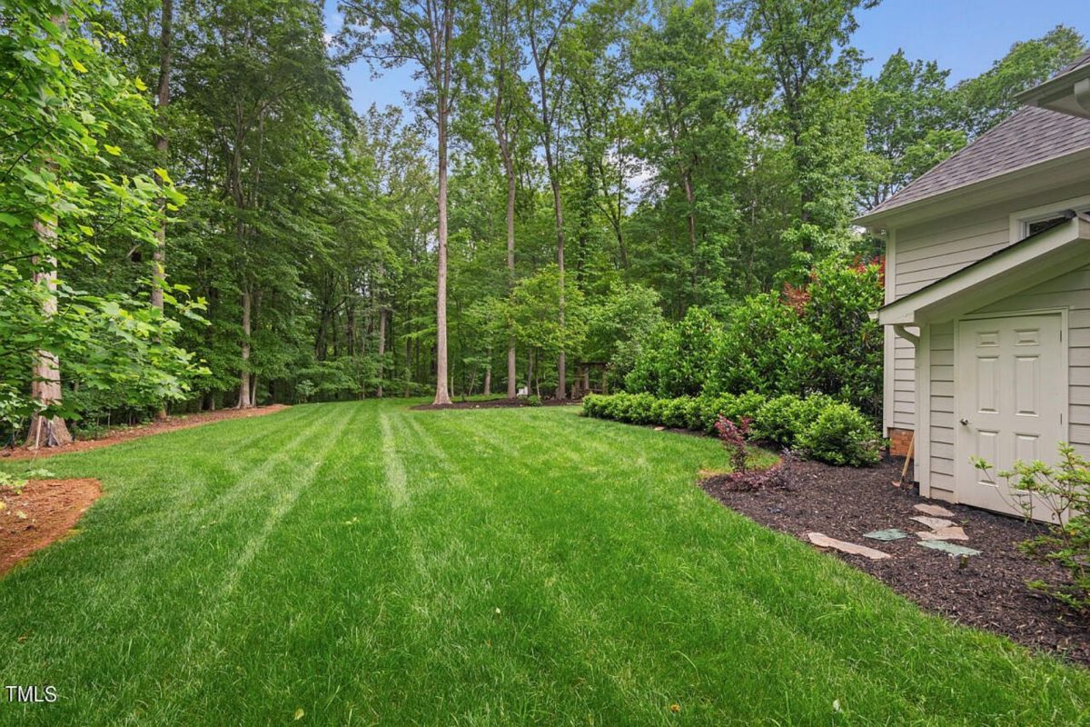 Elegant house Floor Plan: CAD Blueprint with Modern Designs