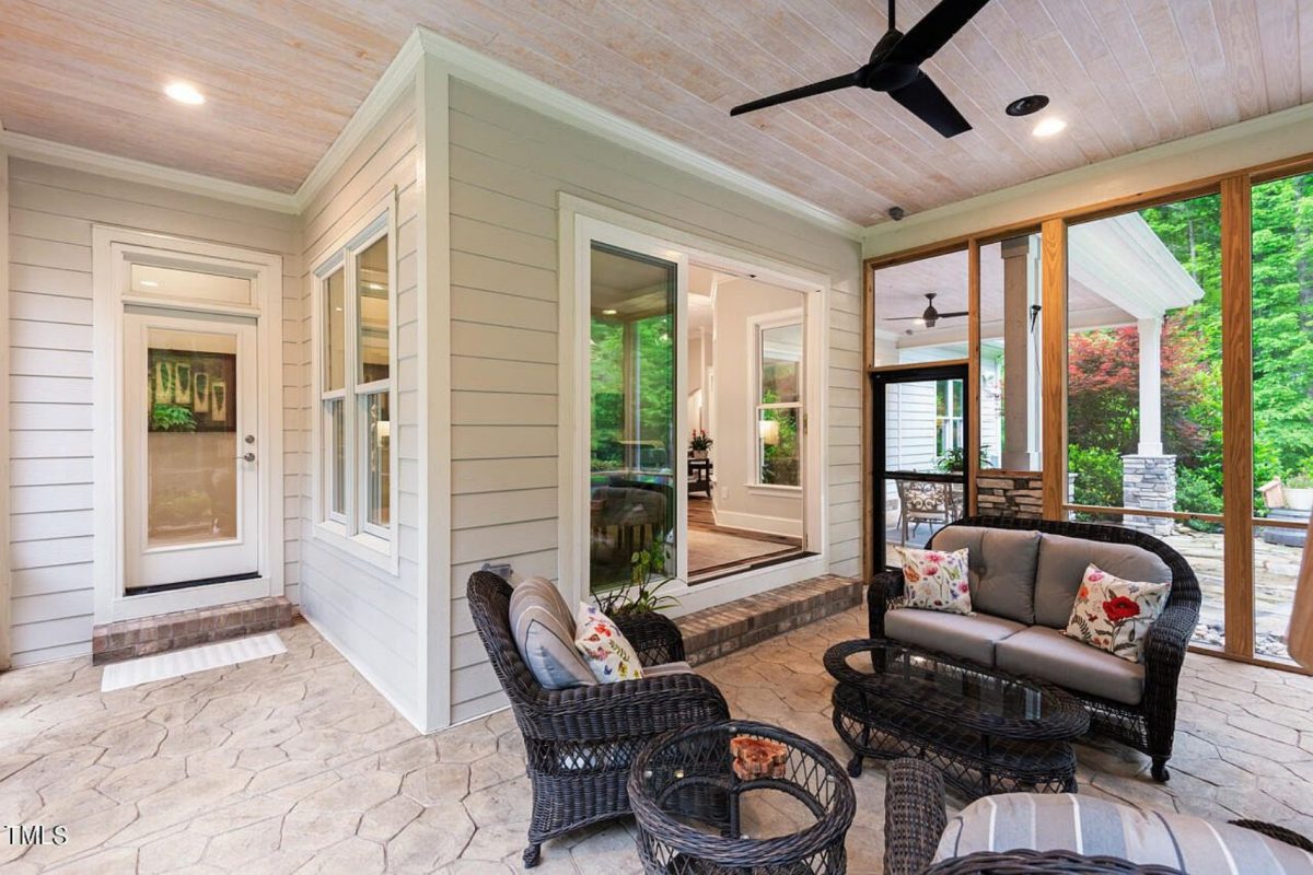 Elegant house Floor Plan: CAD Blueprint with Modern Designs