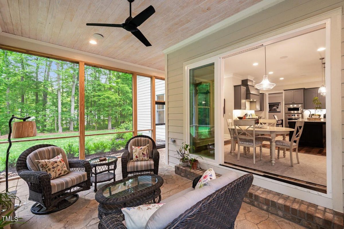 Elegant house Floor Plan: CAD Blueprint with Modern Designs