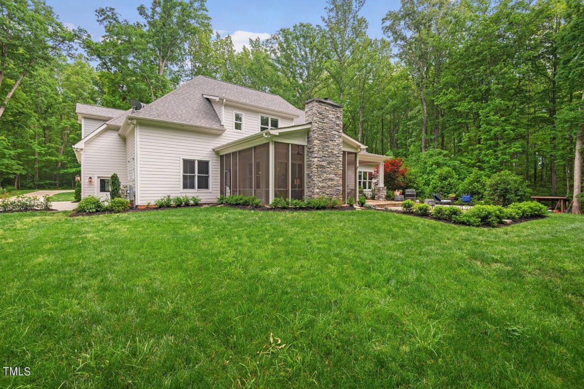 Elegant house Floor Plan: CAD Blueprint with Modern Designs