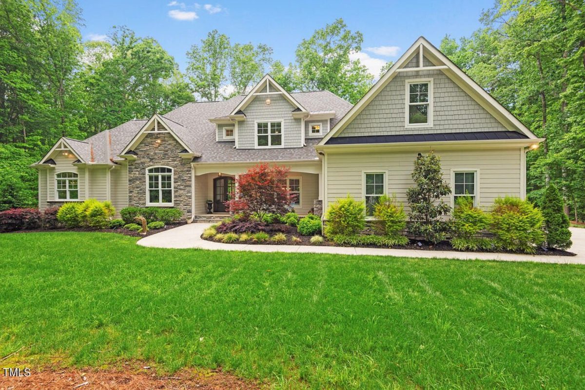 Elegant house Floor Plan: CAD Blueprint with Modern Designs