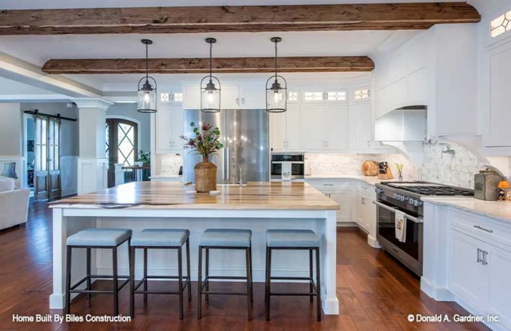 Stunning Craftsman house Plan with 5 Bedrooms and Full Blueprint
