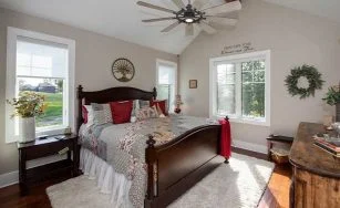 Stunning Craftsman house Plan with 5 Bedrooms and Full Blueprint