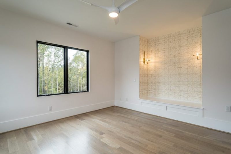 Luxury house Plan with 6 Bedrooms, 7 Baths, and 3 Stories