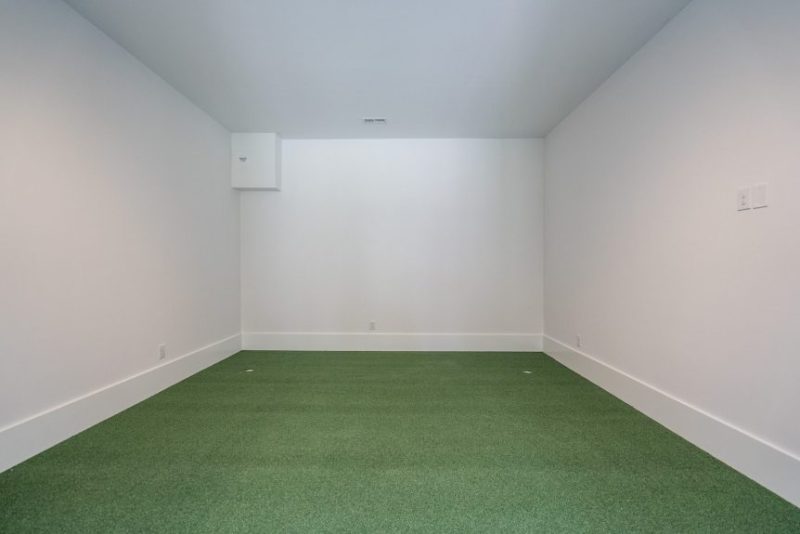 Luxury house Plan with 6 Bedrooms, 7 Baths, and 3 Stories