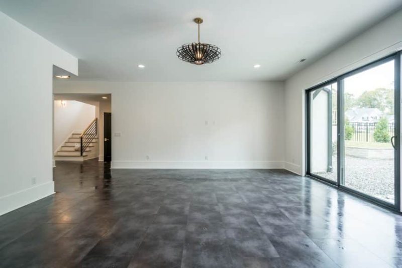 Luxury house Plan with 6 Bedrooms, 7 Baths, and 3 Stories