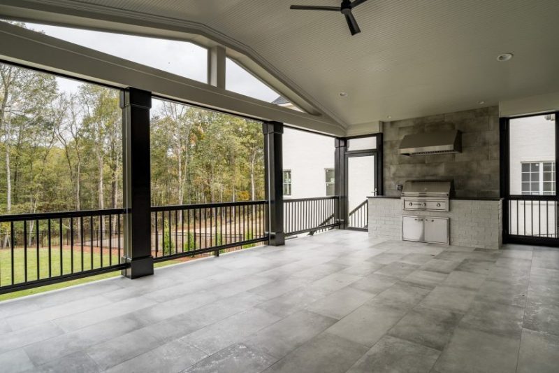 Luxury house Plan with 6 Bedrooms, 7 Baths, and 3 Stories