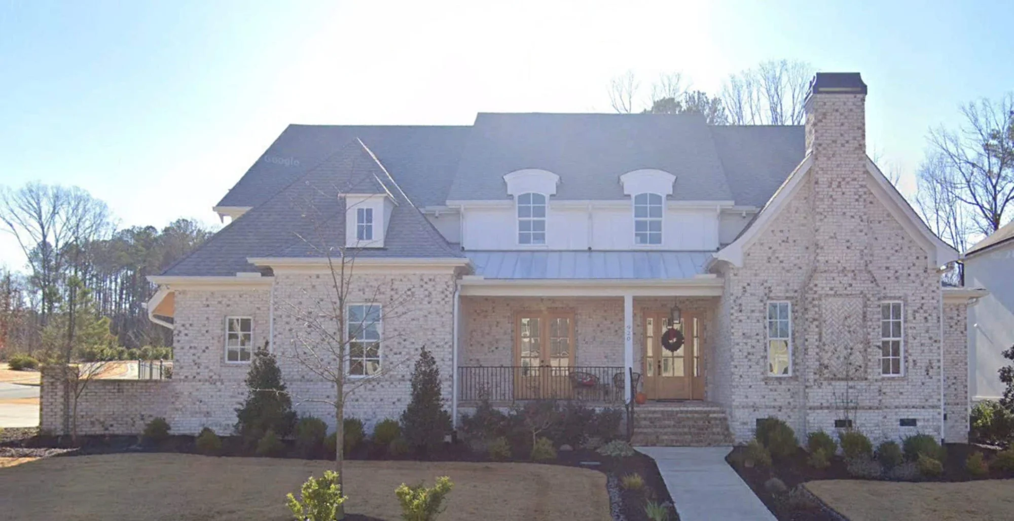 Spacious house Plan with 4 Bedrooms: Floor Plan & Designs