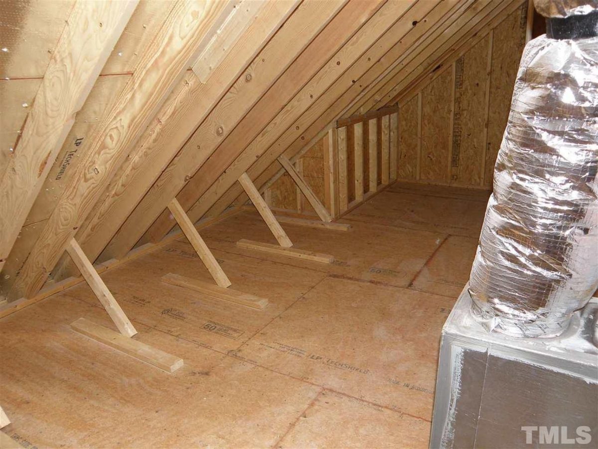 Beautiful Traditional house Floor Plan with CAD Designs