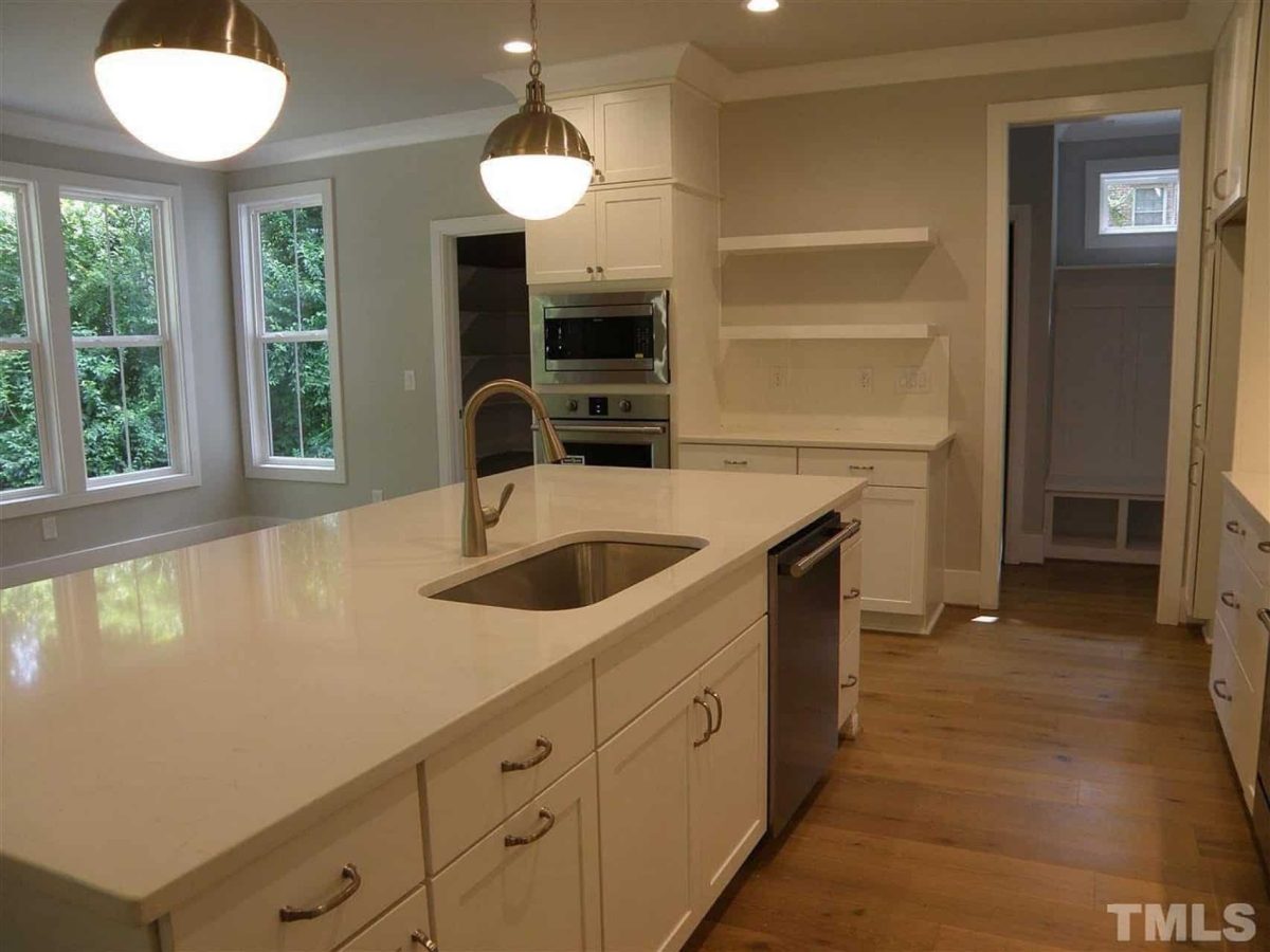 Beautiful Traditional house Floor Plan with CAD Designs