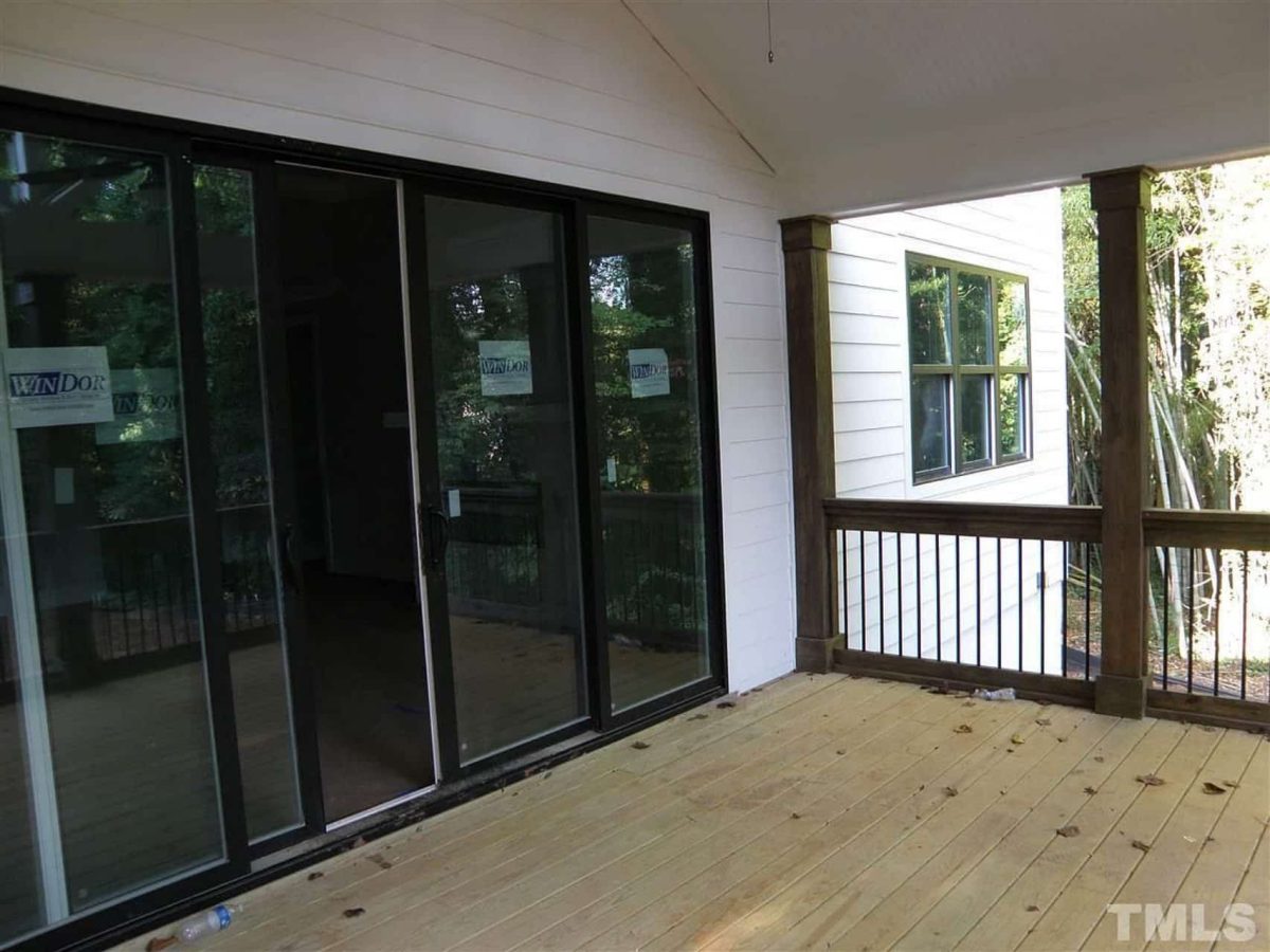 Beautiful Traditional house Floor Plan with CAD Designs