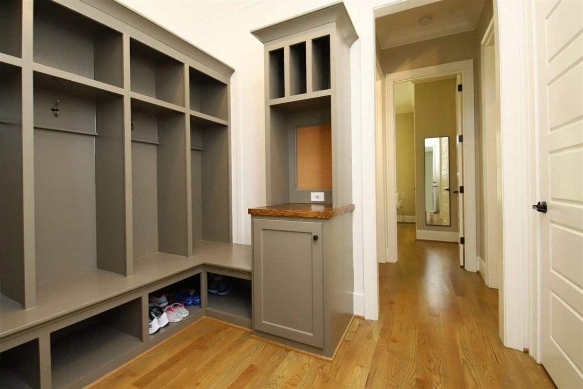 Custom house Floor Plan Blueprint with 3 Floors and 5 Bedrooms