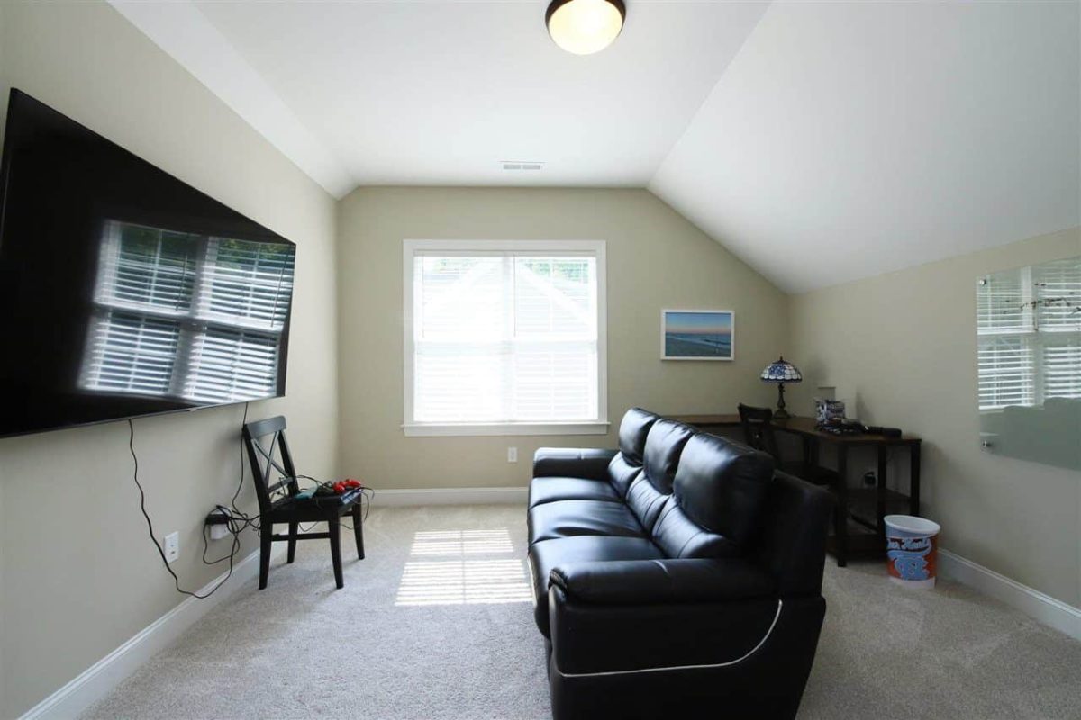 Custom house Floor Plan Blueprint with 3 Floors and 5 Bedrooms