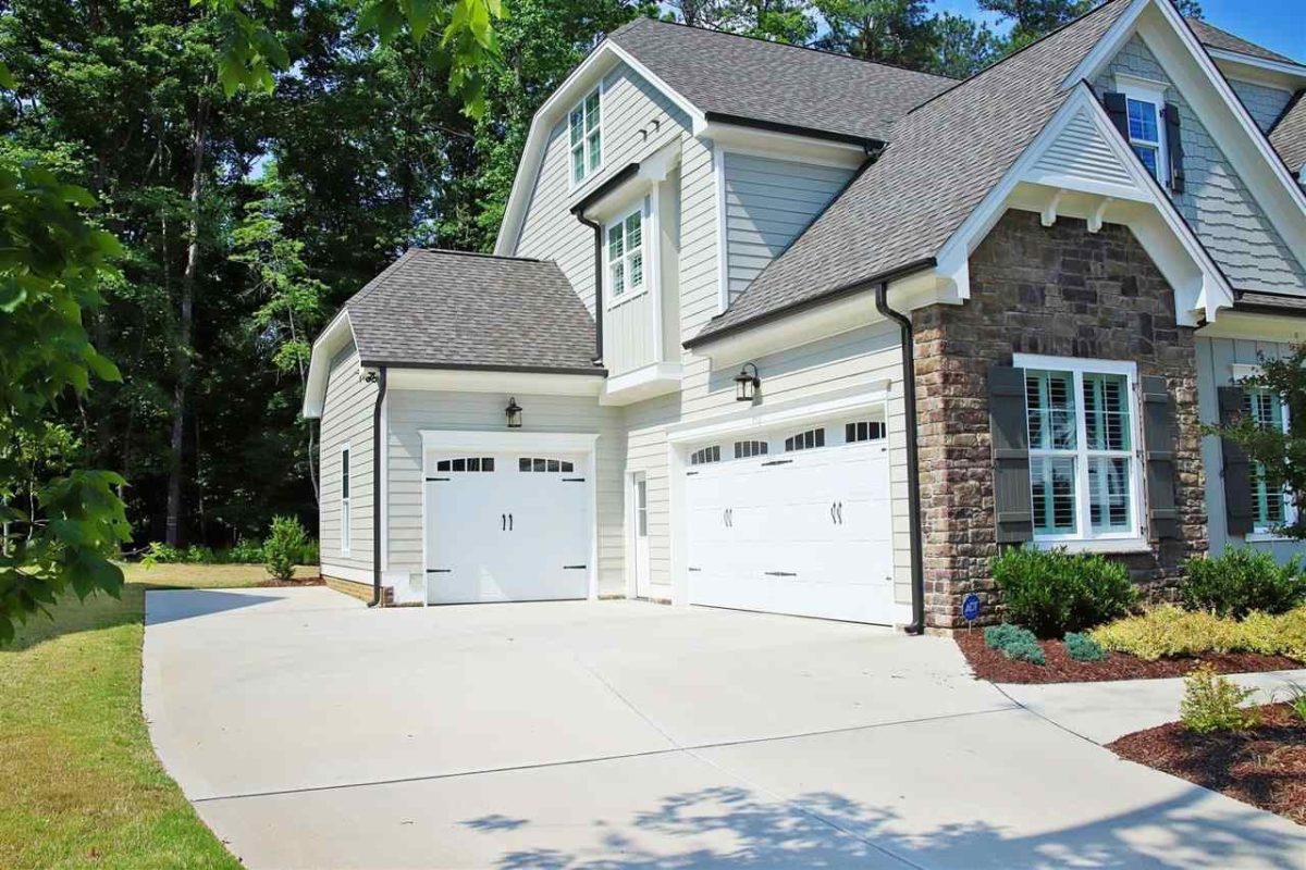 Custom house Floor Plan Blueprint with 3 Floors and 5 Bedrooms