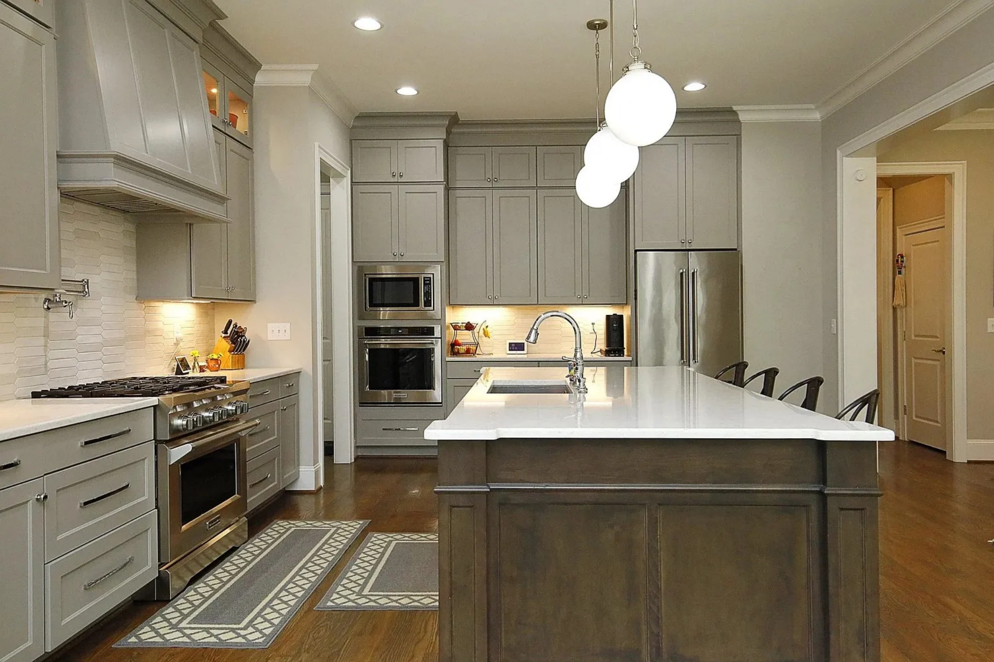 18-1048 HOUSE PLAN - Elegant House Plan with 5 Beds, 5 Baths & Architectural CAD Designs 8 Elegant house Plan with 5 Beds, 5 Baths & Architectural CAD Designs