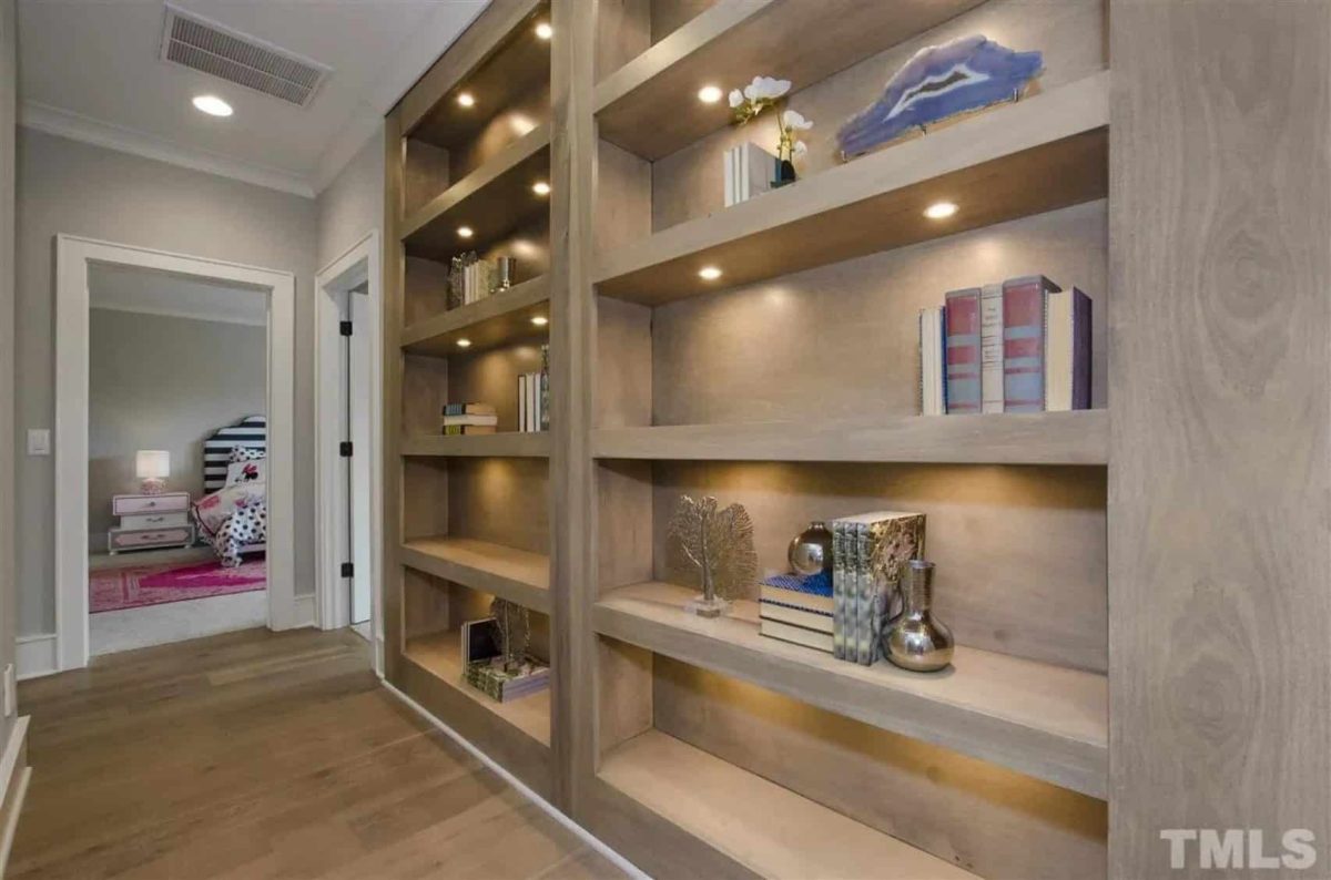 Expansive 5-Bedroom house Plan with Blueprint and CAD Designs