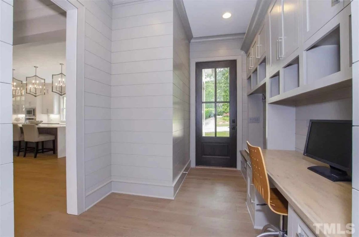 Expansive 5-Bedroom house Plan with Blueprint and CAD Designs