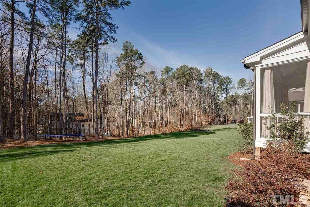 Beautiful 2-Story house Floor Plan with 5 Bedrooms and CAD Designs