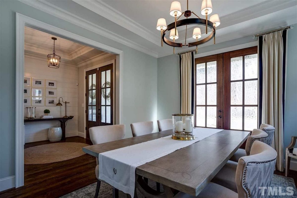 Beautiful 2-Story house Floor Plan with 5 Bedrooms and CAD Designs