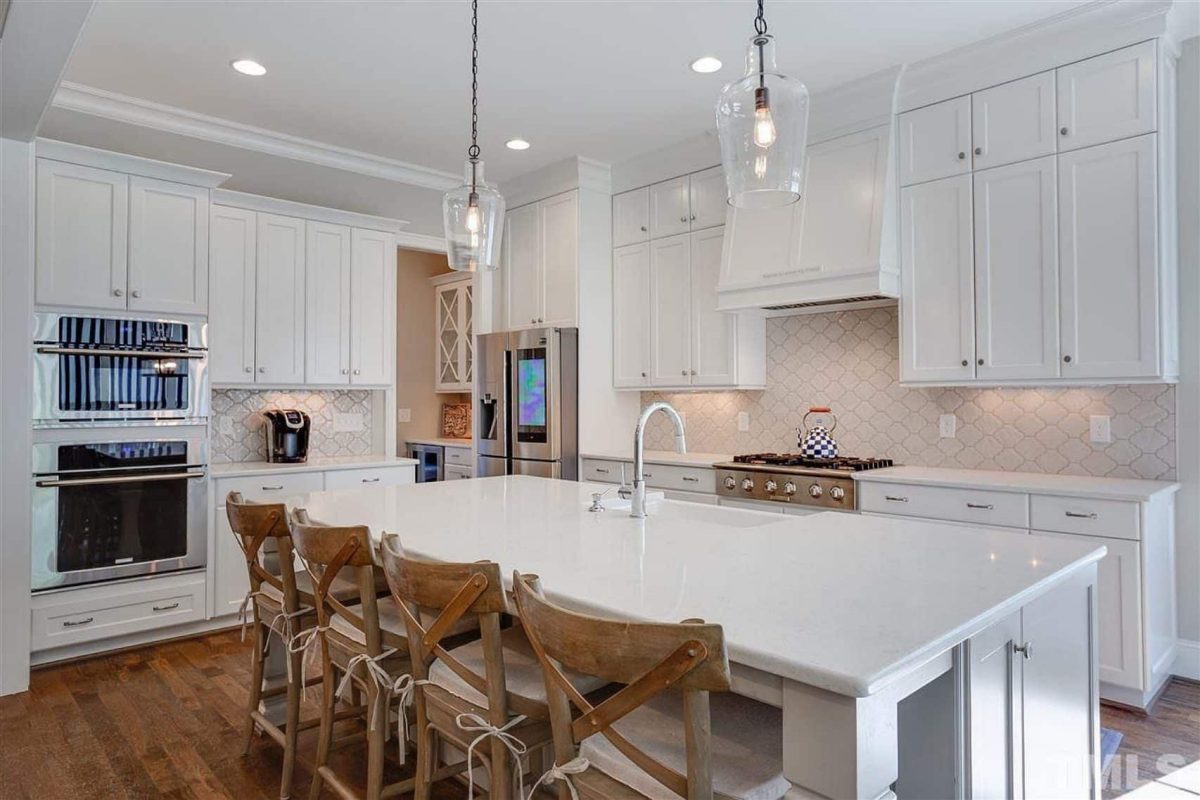 Beautiful 2-Story house Floor Plan with 5 Bedrooms and CAD Designs