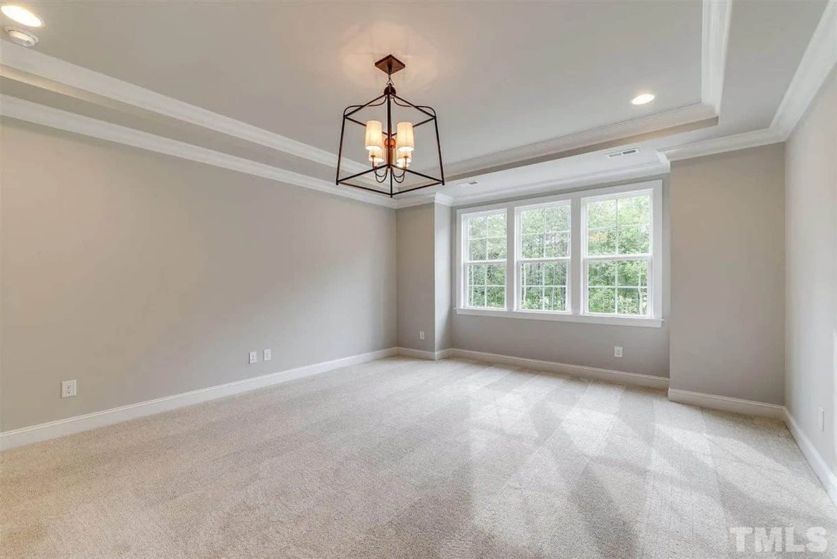 Luxury house Floor Plan with Open Concept and 3-Car Garage