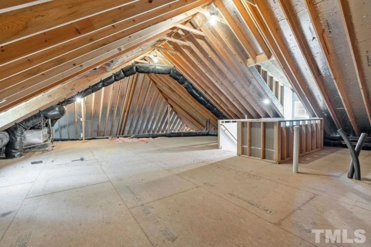 Beautiful Craftsman house Plan with 3 Floors, 5 Bedrooms, and Detailed Blueprint Designs