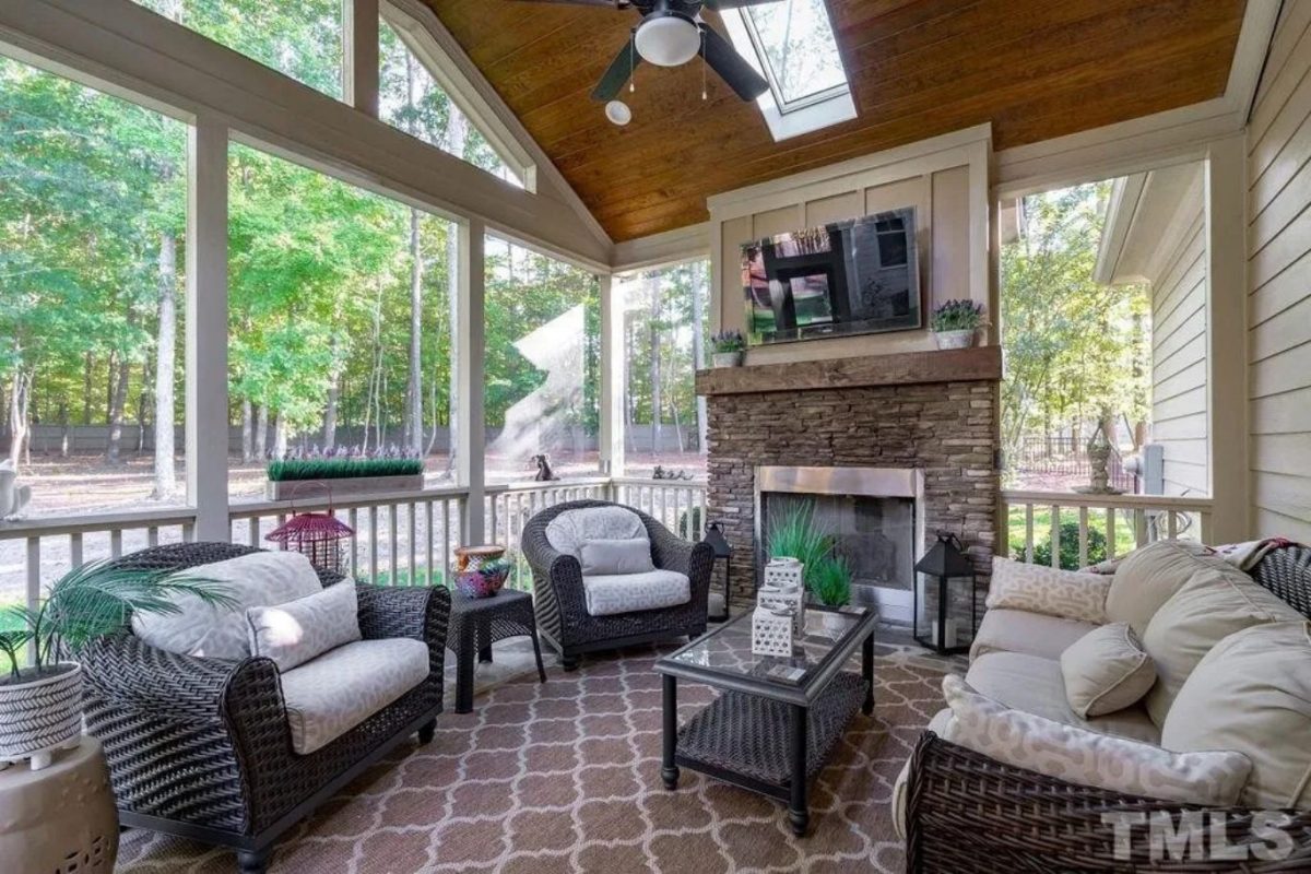 Beautiful Craftsman house Plan with 3 Floors, 5 Bedrooms, and Detailed Blueprint Designs