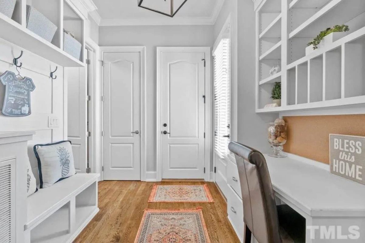 Beautiful Craftsman house Plan with 3 Floors, 5 Bedrooms, and Detailed Blueprint Designs