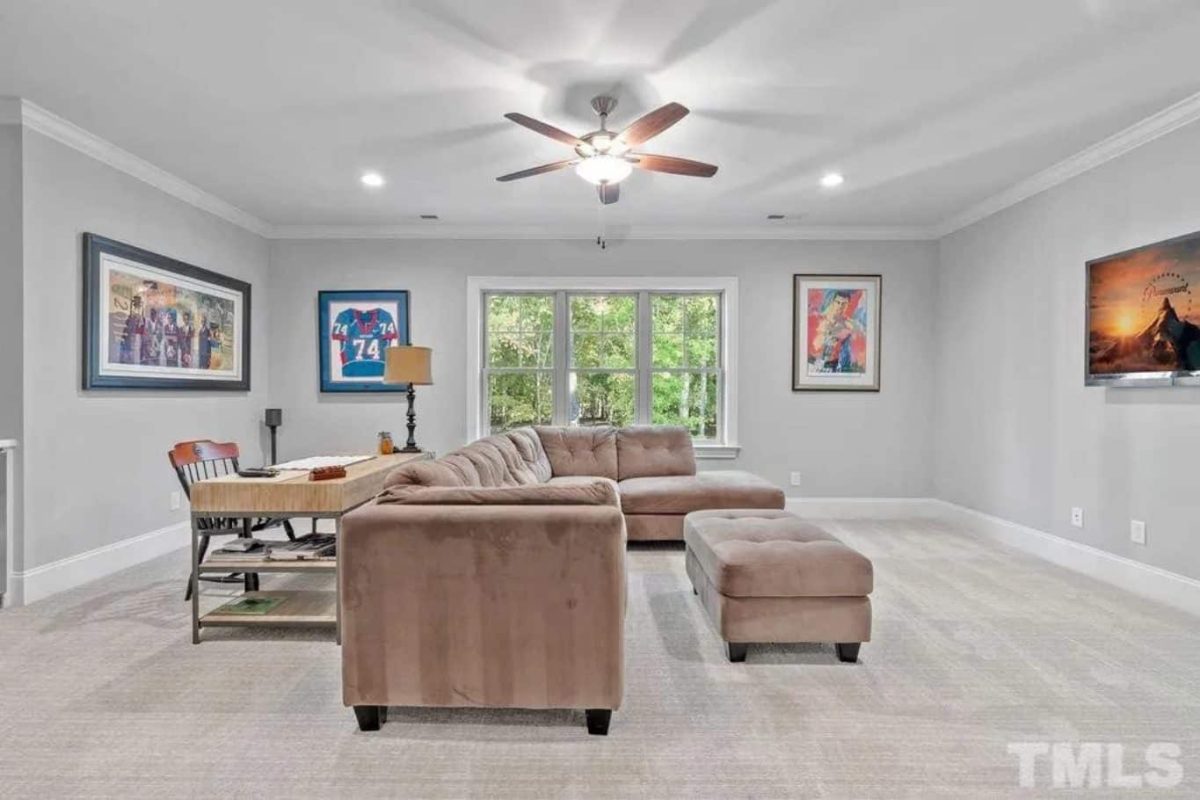 Beautiful Craftsman house Plan with 3 Floors, 5 Bedrooms, and Detailed Blueprint Designs