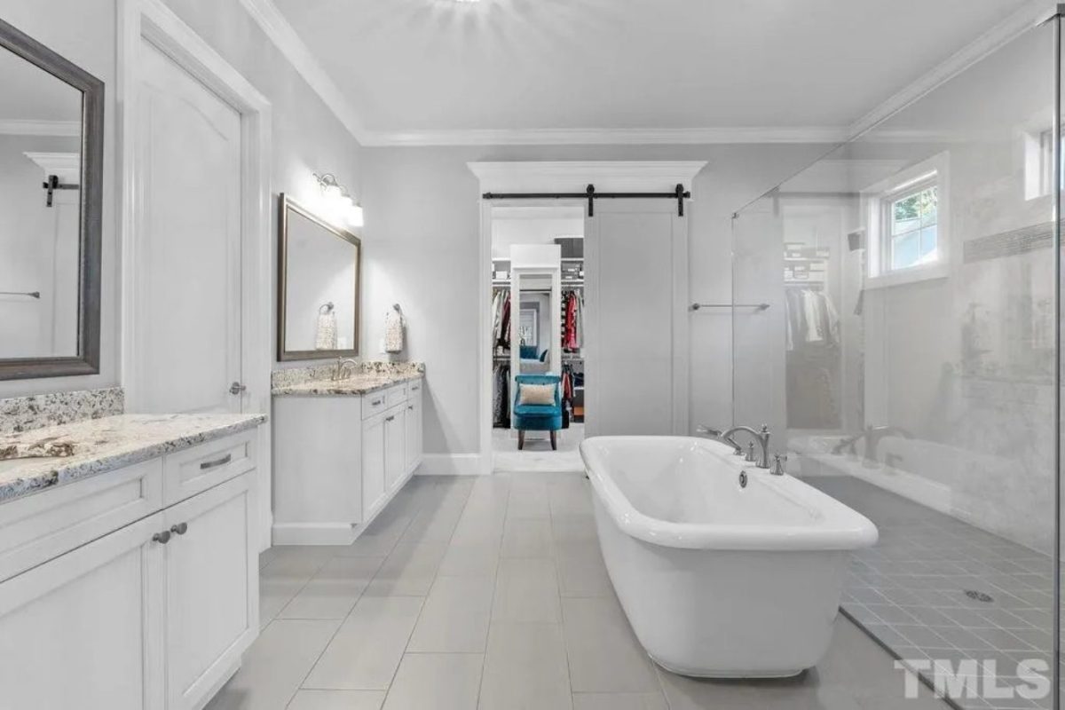 Beautiful Craftsman house Plan with 3 Floors, 5 Bedrooms, and Detailed Blueprint Designs