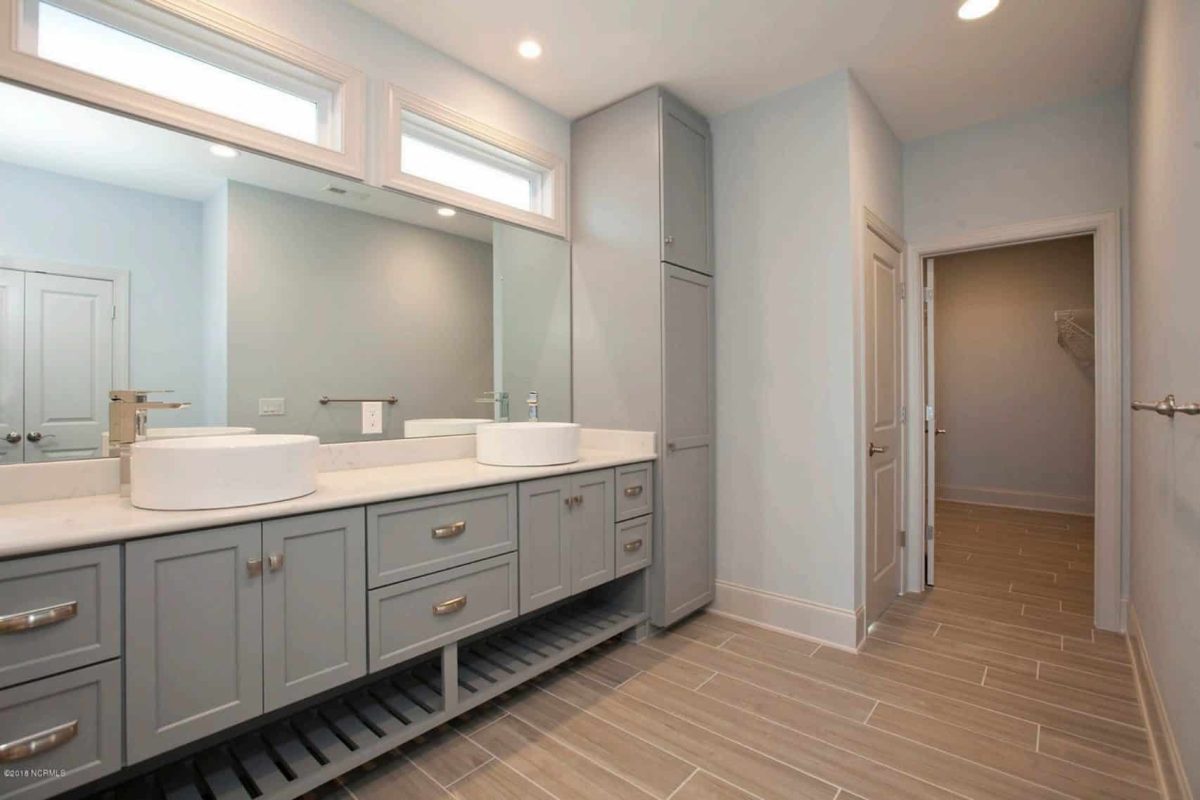 Modern house Plan with 7 Bedrooms and Spacious Floor Designs