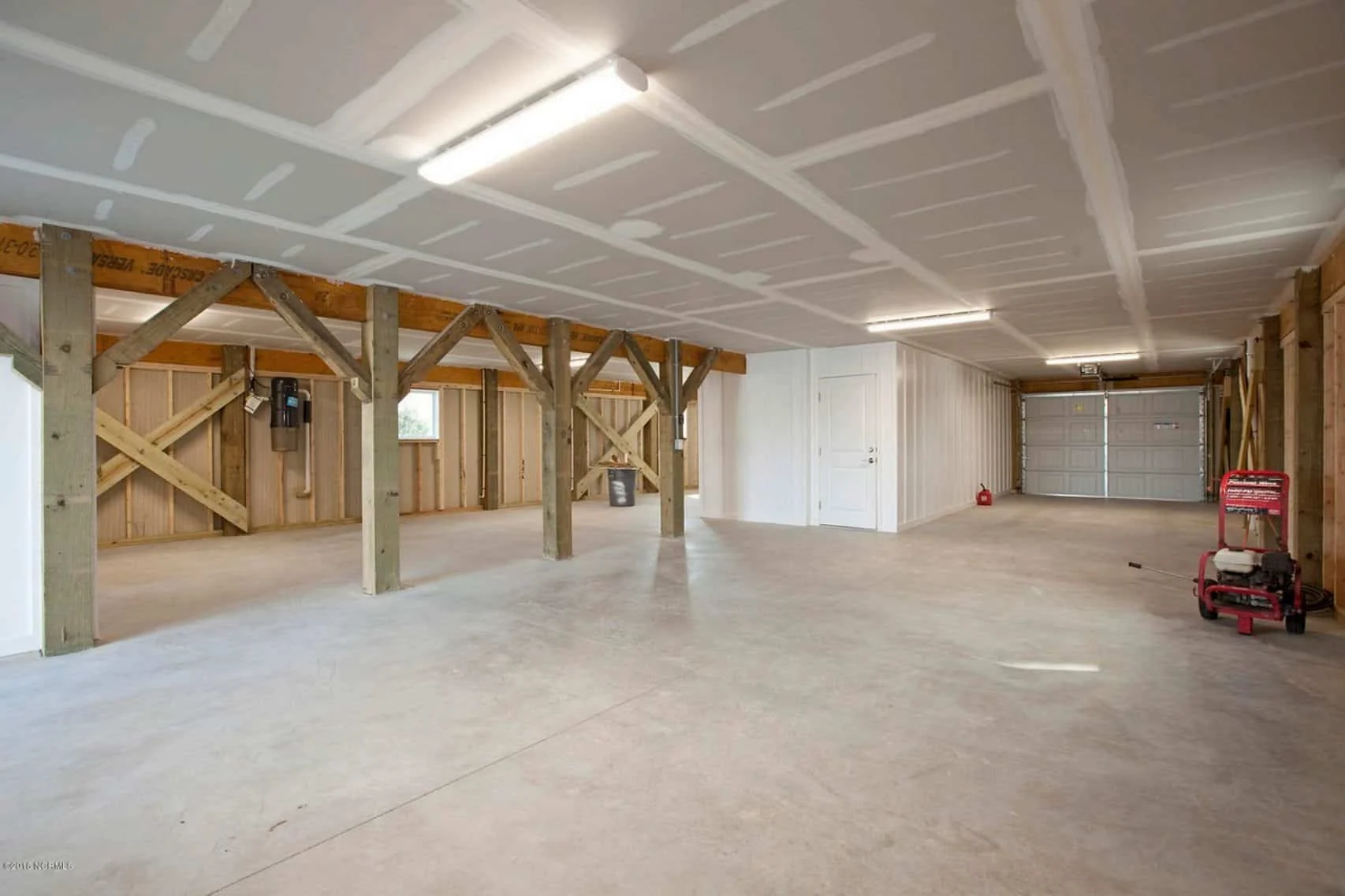 Modern house Plan with 7 Bedrooms and Spacious Floor Designs