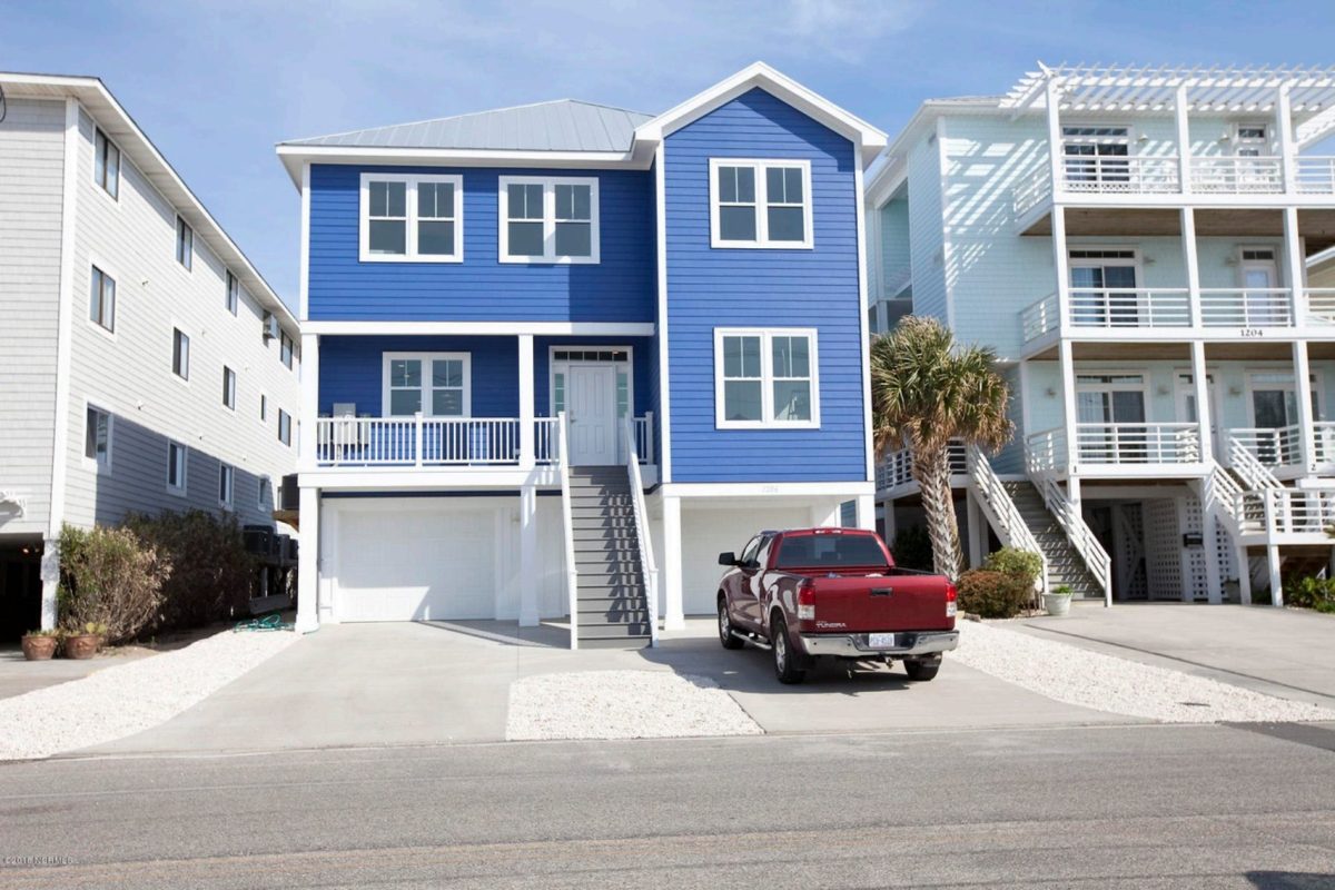 Modern house Plan with 7 Bedrooms and Spacious Floor Designs