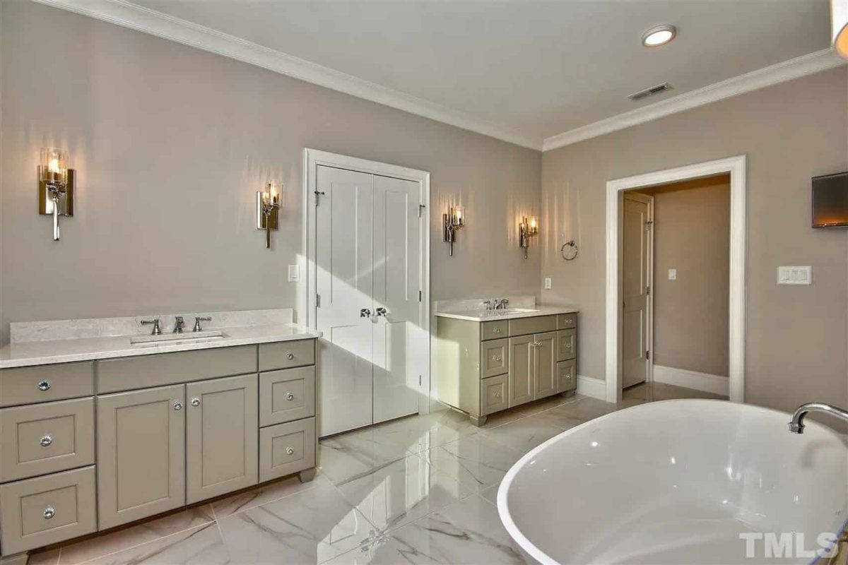 Luxurious house Floor Plan with Detailed CAD Designs & Blueprint