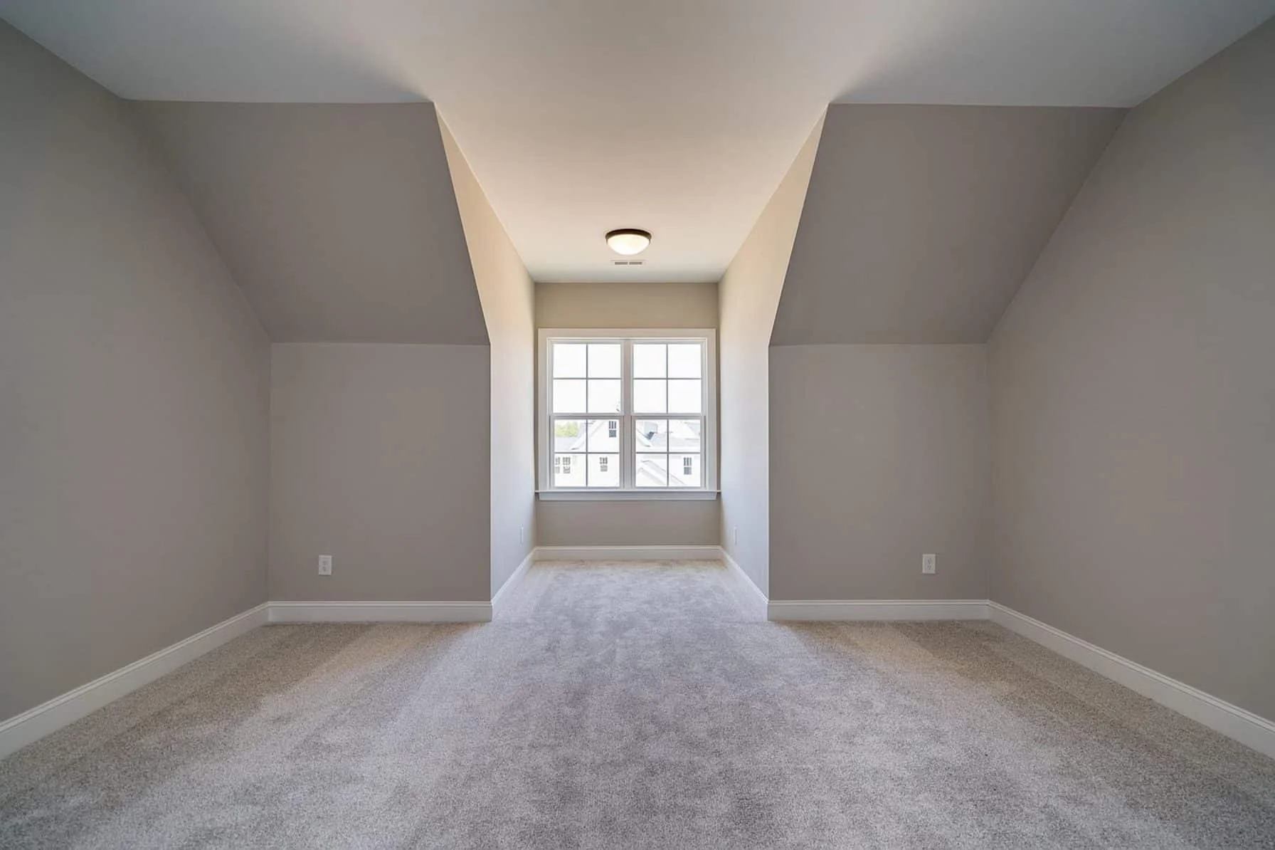 Gorgeous house Floor Plan with Craftsman Design