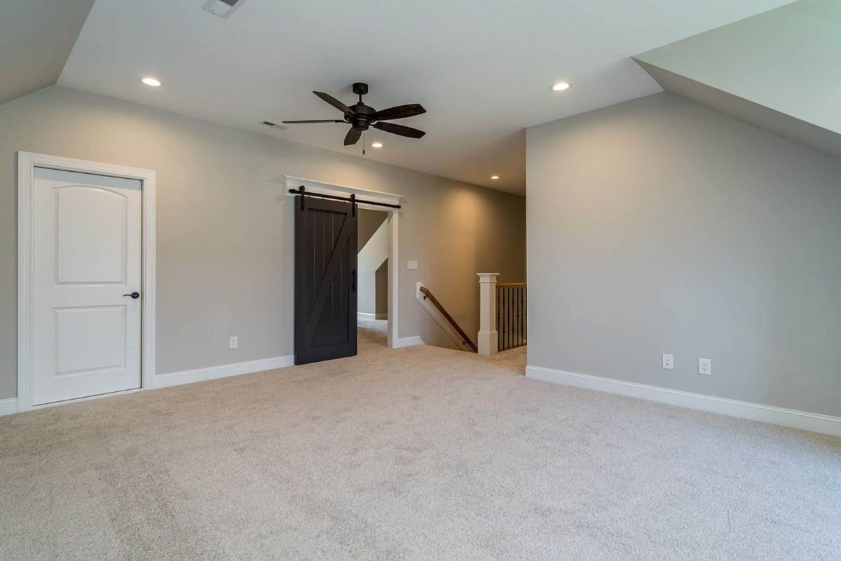 Gorgeous house Floor Plan with Craftsman Design