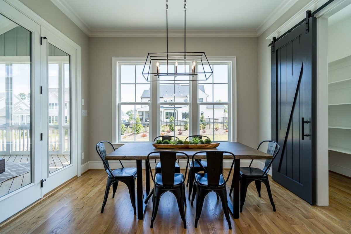 Gorgeous house Floor Plan with Craftsman Design