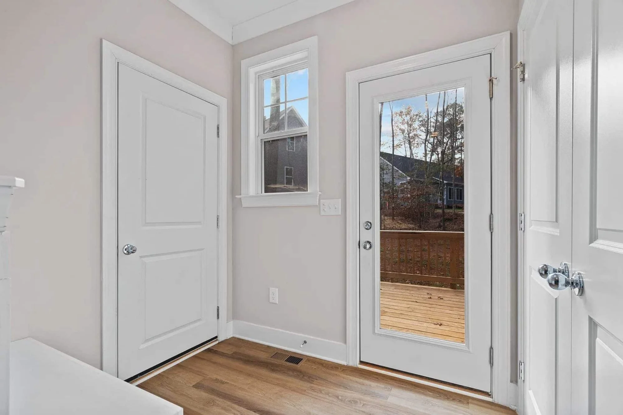 Stunning house Plan with Detailed Floor Plan and CAD Designs