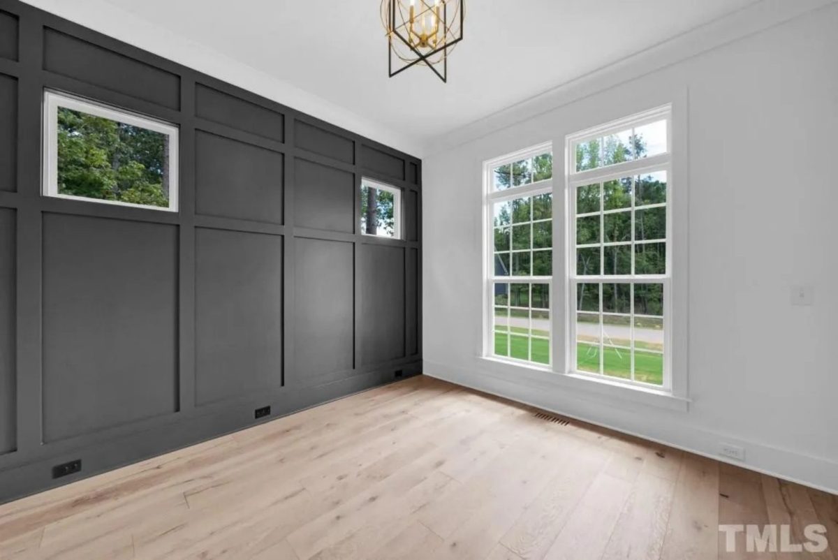 Spacious Traditional house Plan with Detailed Floor Designs