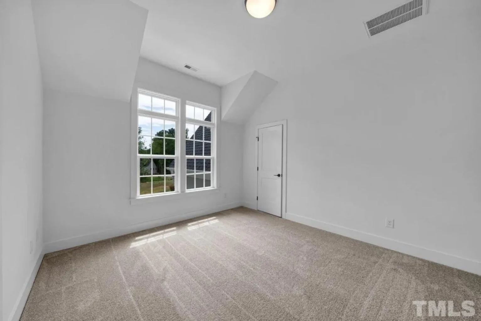 20-1846B HOUSE PLAN - Spacious Traditional House Plan with Detailed Floor Designs 37 Spacious Traditional house Plan with Detailed Floor Designs