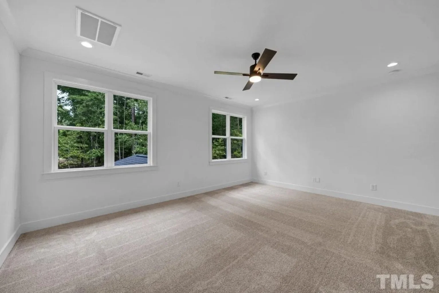 20-1846B HOUSE PLAN - Spacious Traditional House Plan with Detailed Floor Designs 27 Spacious Traditional house Plan with Detailed Floor Designs