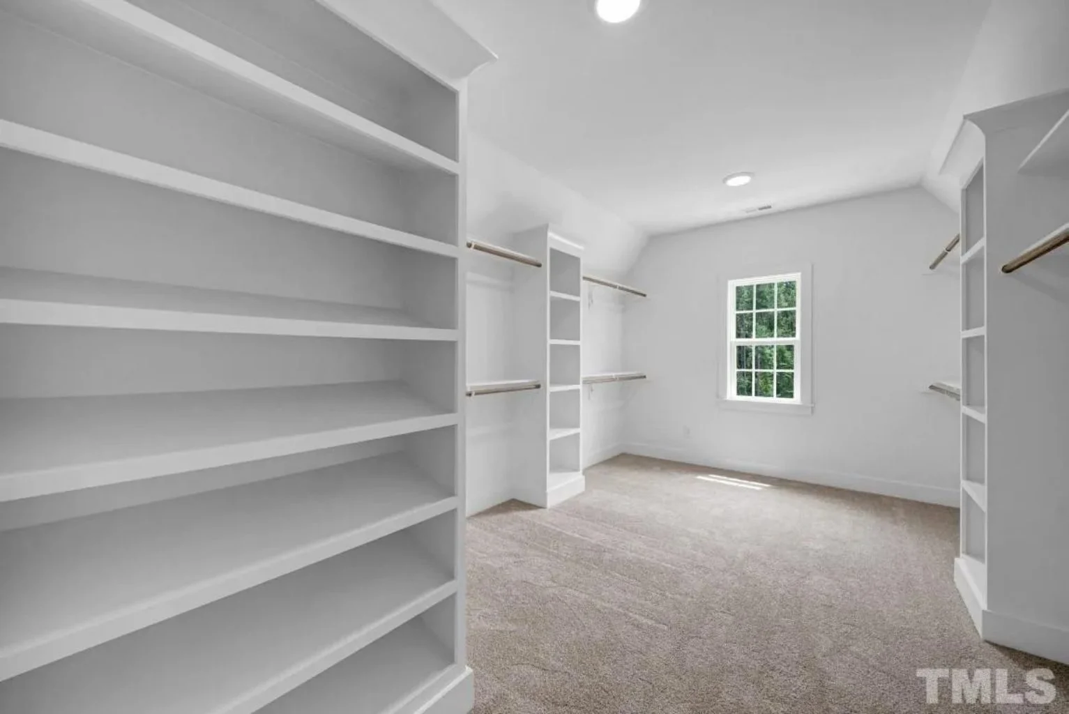 20-1846B HOUSE PLAN - Spacious Traditional House Plan with Detailed Floor Designs 19 Spacious Traditional house Plan with Detailed Floor Designs