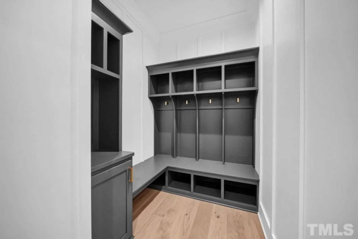 Spacious Traditional house Plan with Detailed Floor Designs