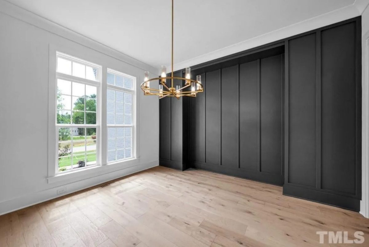 Spacious Traditional house Plan with Detailed Floor Designs