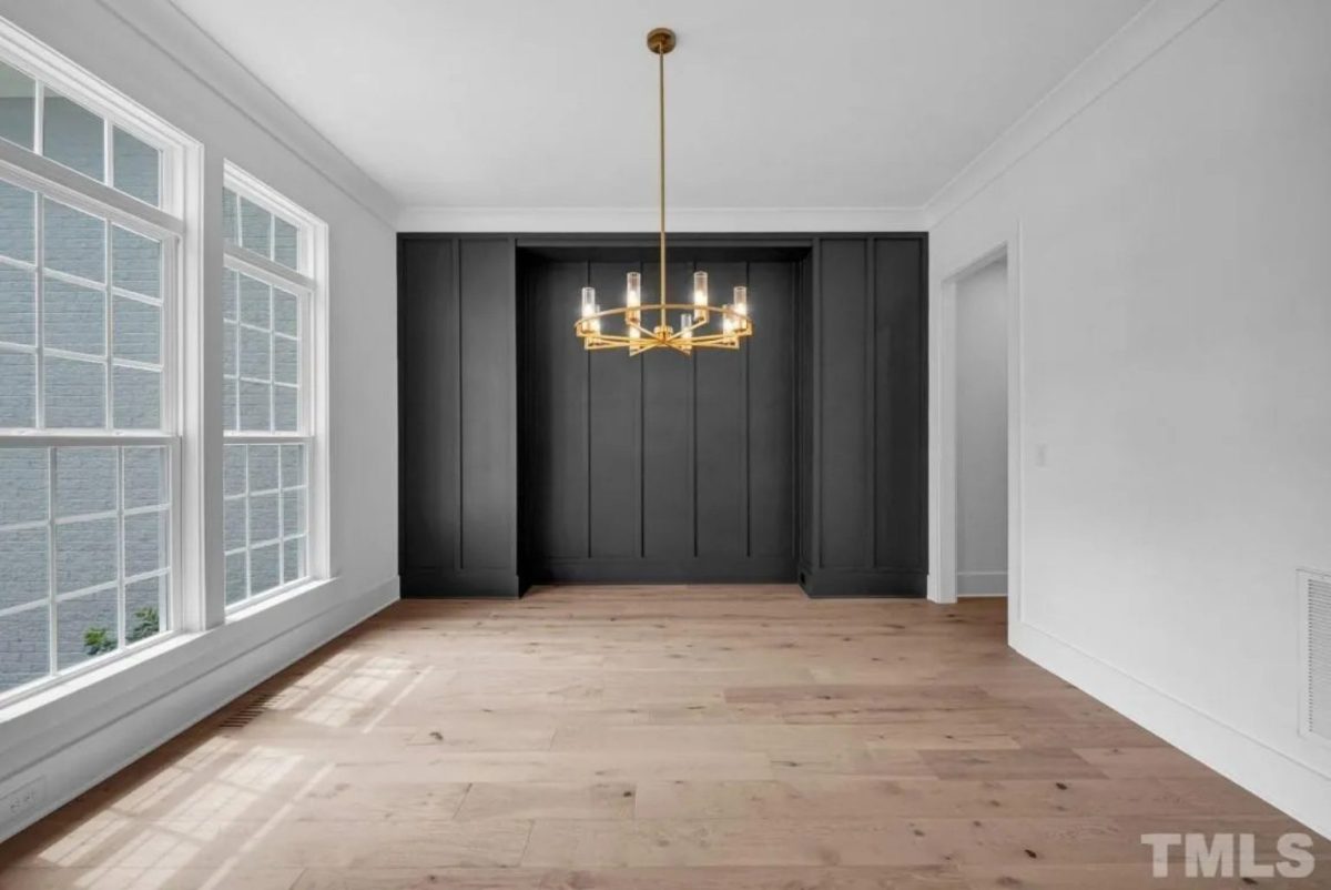 Spacious Traditional house Plan with Detailed Floor Designs