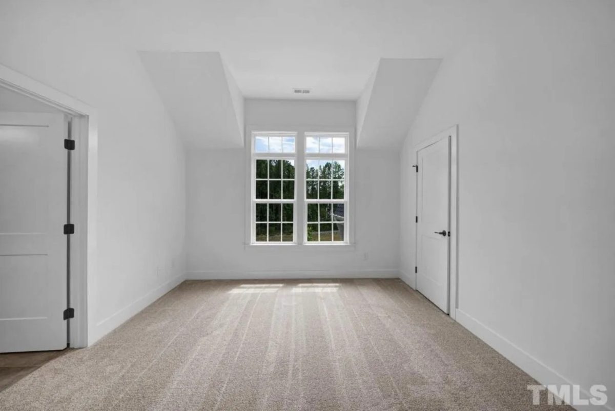 Spacious Traditional house Plan with Detailed Floor Designs