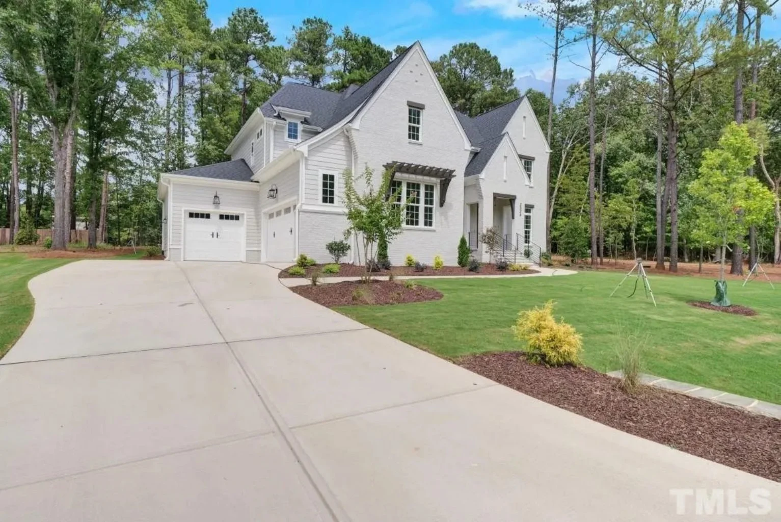 20-1846B HOUSE PLAN - Spacious Traditional House Plan with Detailed Floor Designs 5 Spacious Traditional house Plan with Detailed Floor Designs