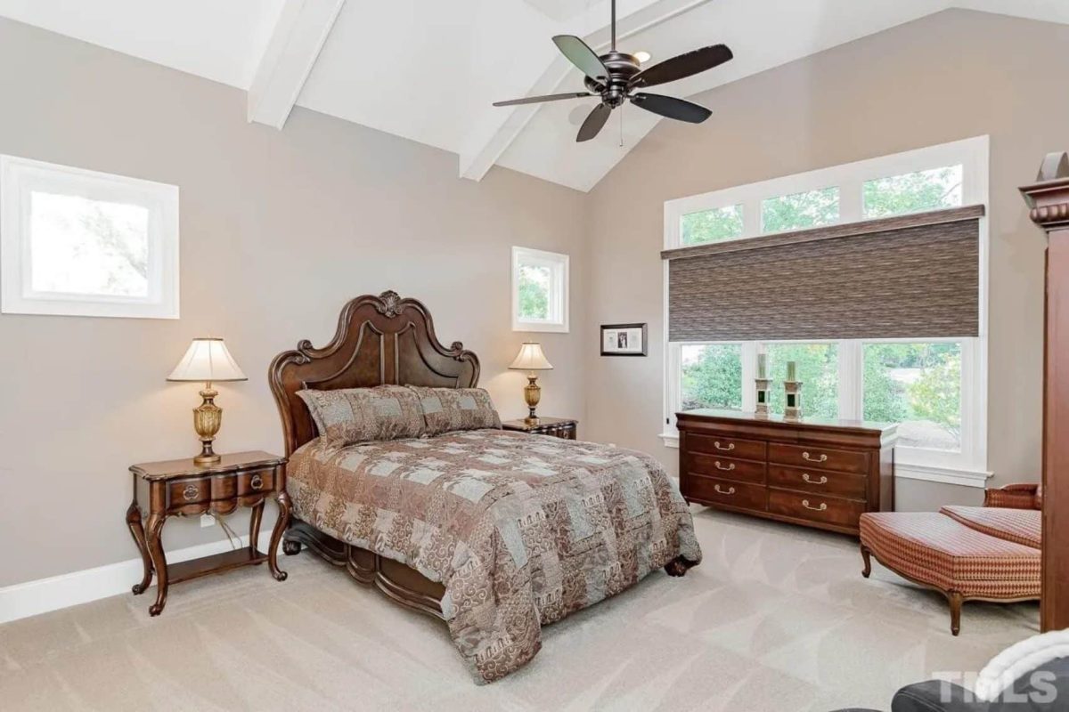 Luxury 5-Bedroom Transitional house Plan with Detailed Blueprint