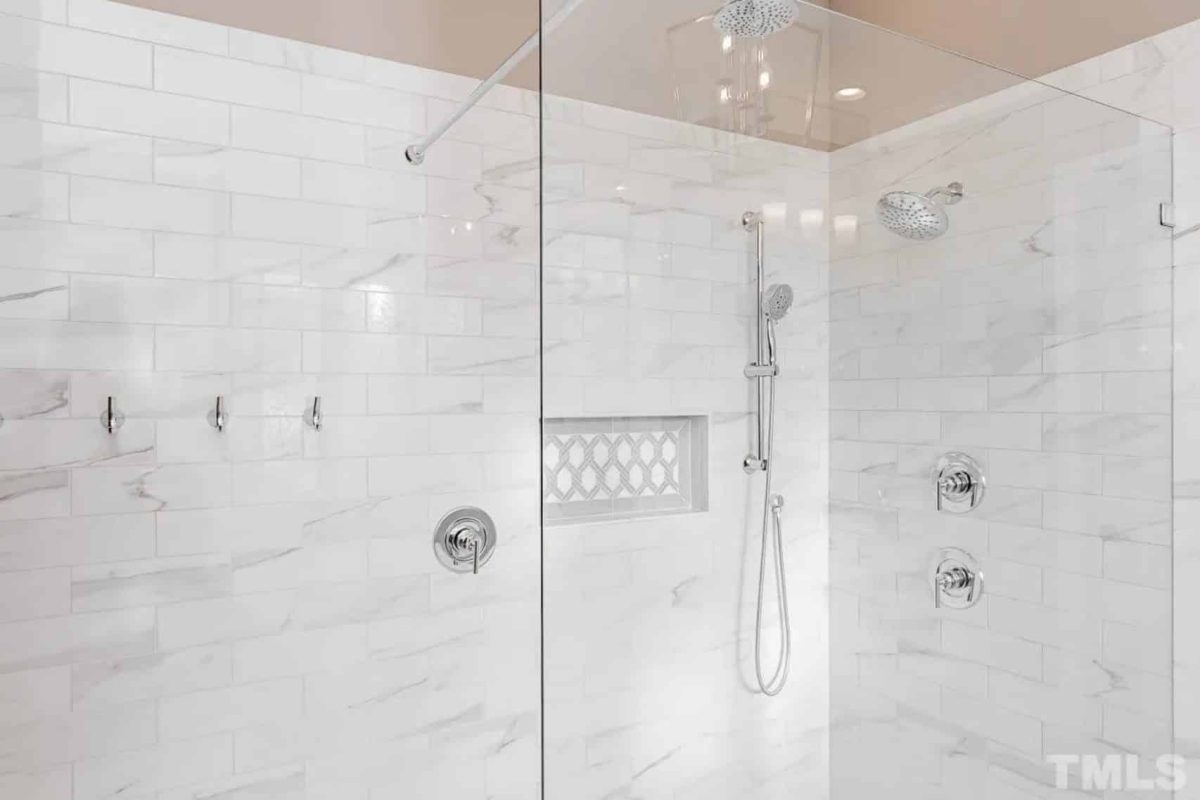 Luxury 5-Bedroom Transitional house Plan with Detailed Blueprint